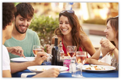 happy people eating chicken