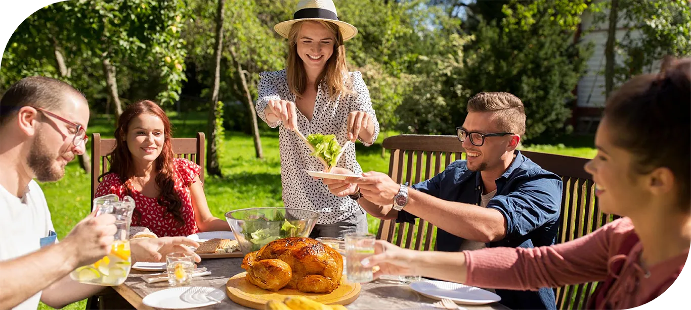 happy people eating chicken